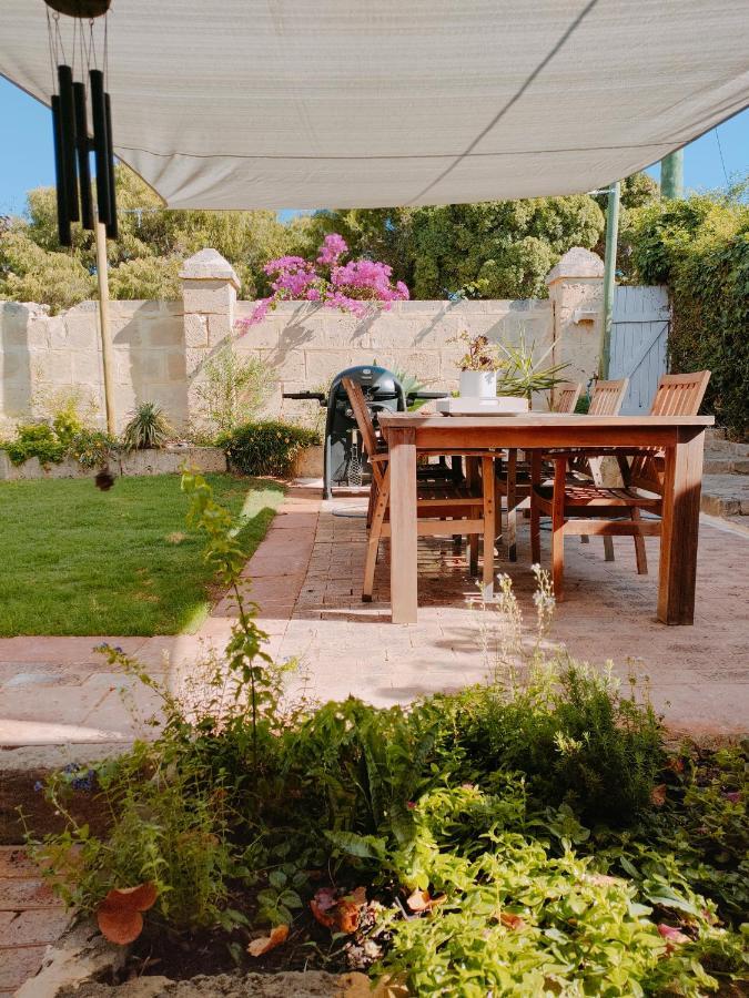Yanchep Seaside Cottage Екстериор снимка